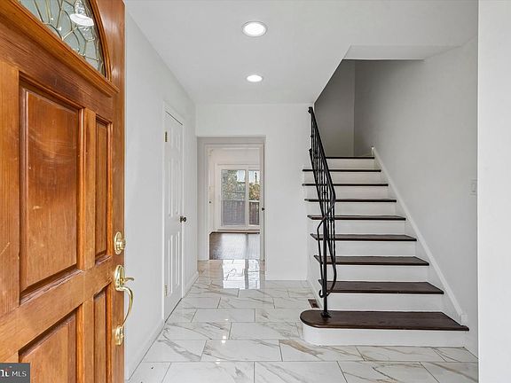 2nd image of 3 Hansen Ct