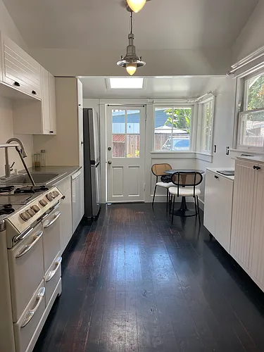 3327 Caroline Ave Photo 1