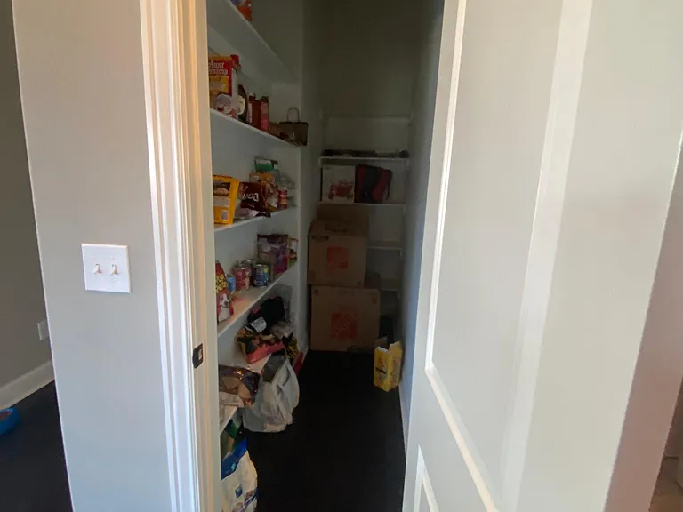 4700 Bedingfield St — Photo 12