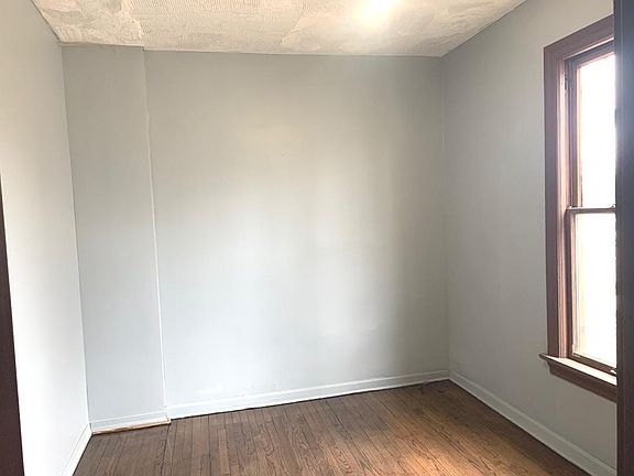 4th image of 7402 S Maryland Ave