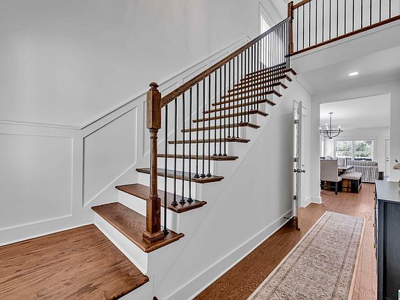 4th image of 104 Huntley Ridge Dr