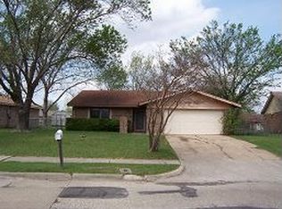 1613 Chapman Dr, Mesquite, TX 75149