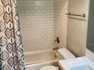 390 Taylor Ave NW APT 303, Renton, WA 98057