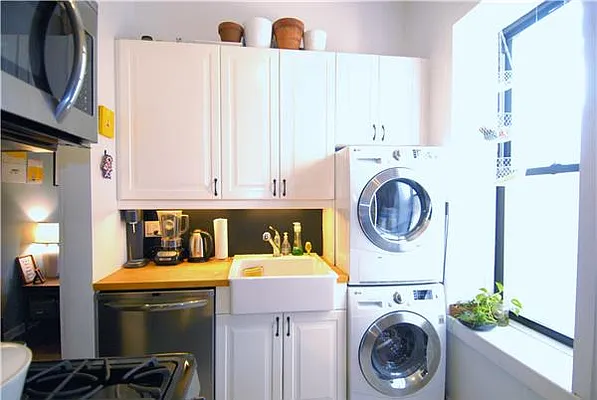Sold by R New York | media 4