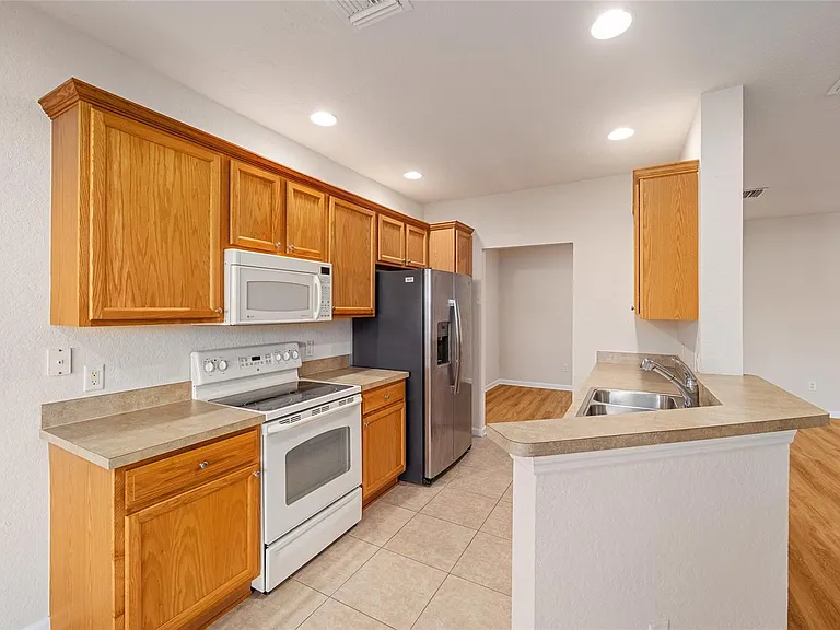 4570 SW 52nd Cir #107 — Photo 15