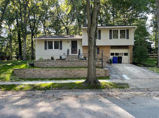 9466 Good Lion Rd, Columbia, MD 21045