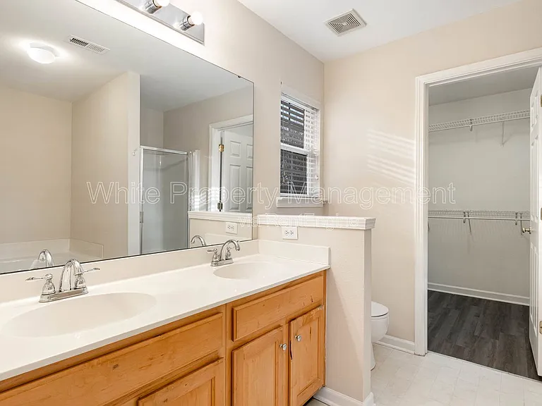17304 Commons Crossing Dr — Photo 19