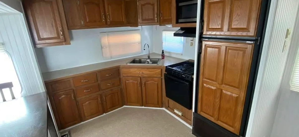 1 bed, 300 sqft, $1,000 — Photo 3