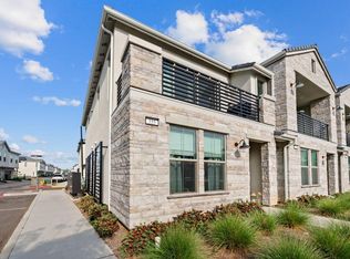 555 N Citadel Ln, Clovis, CA 93611