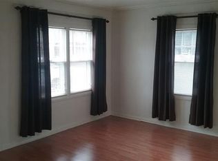 1221 W 6th St, Waterloo, IA 50702