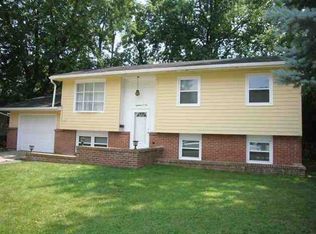 1805 E Lafayette St, Bloomington, IL