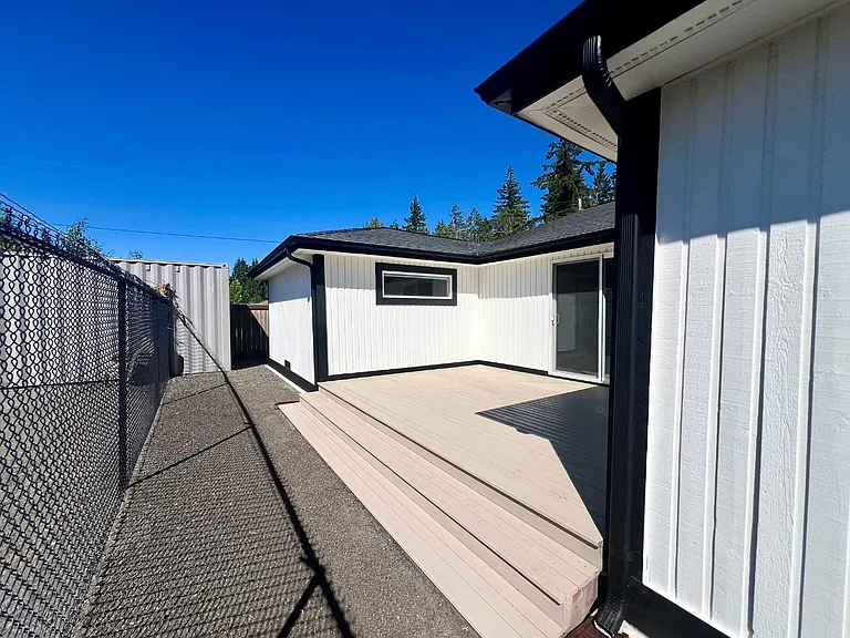 12826 Avondale Way — Photo 4