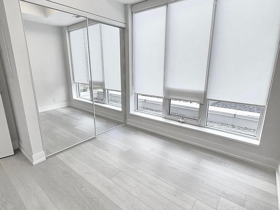 4th image of 28 Avondale Ave Unit 209