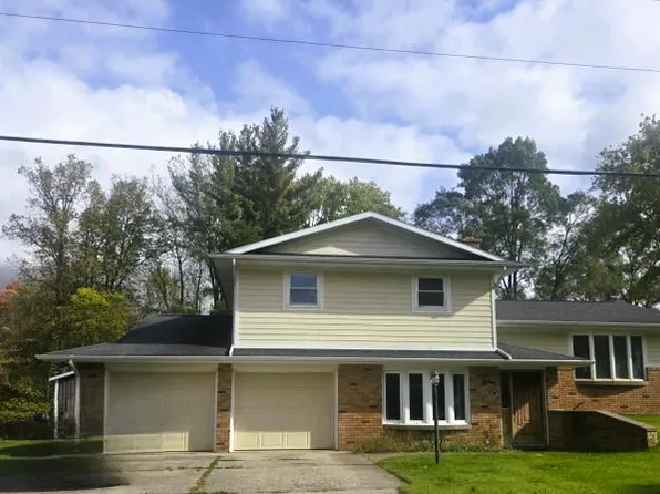 1015 Weeden Rd, Caro, MI 48723