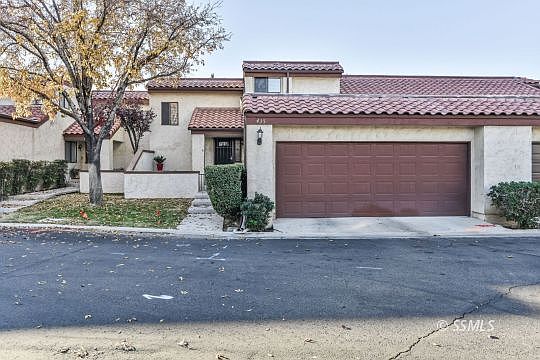 1st image of 435 Tepatitlan Ct