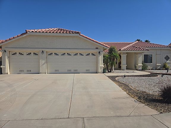 3rd image of 8356 E Topeka Pl