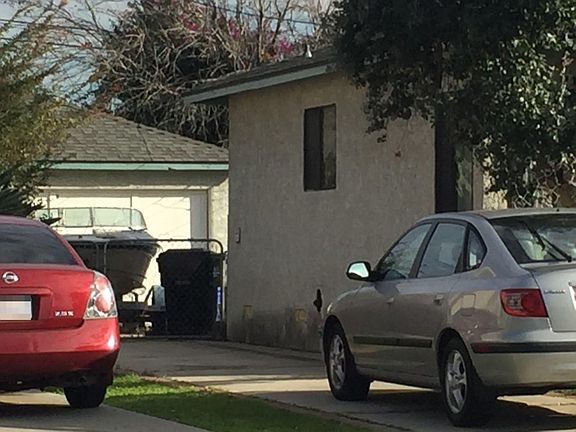 2nd image of 644 N Victoria Ave