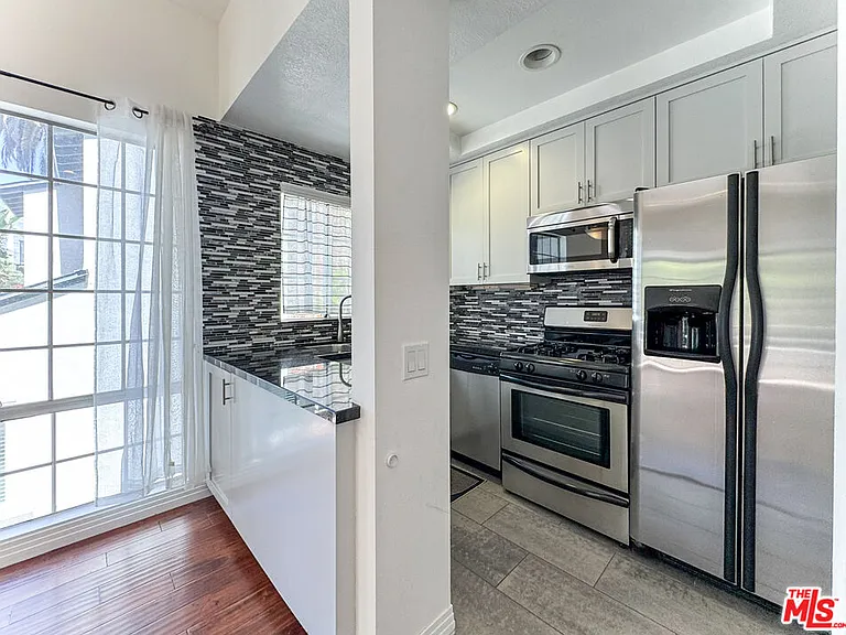 1733 Malcolm Ave #7 — Photo 13