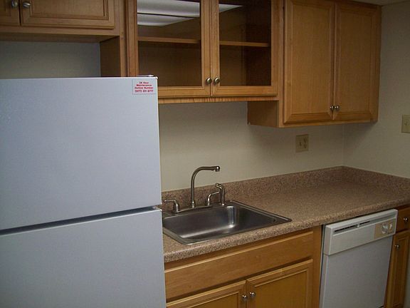 Fully Equipped, Eat In Kitchen