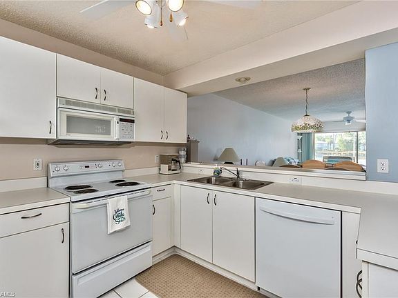 4th image of 865 New Waterford Dr APT 104