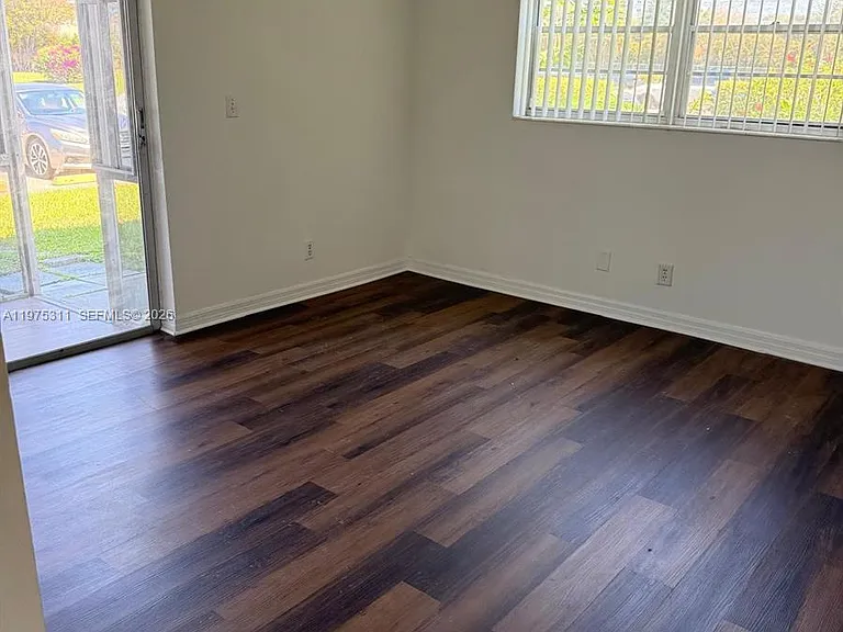 104 E Easthampton E #104 — Photo 17