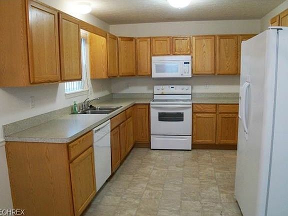 4th image of 8929 Merryvale Dr