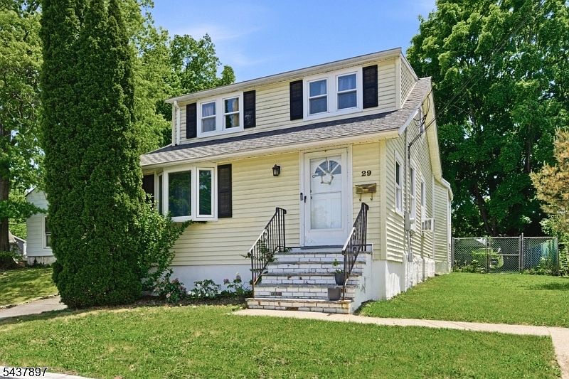 1st image of 29 Gregory Ave