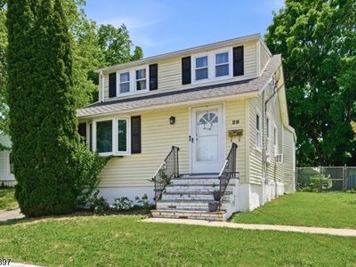 29 Gregory Ave, Morris Plains, NJ, 07950