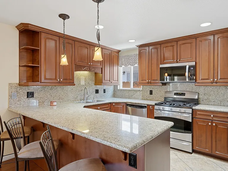 754 Guava Ave — Photo 12