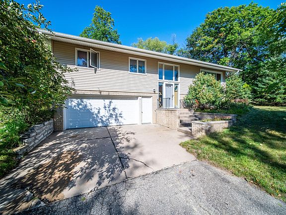 2nd image of 359 Riverview Heights Dr NE