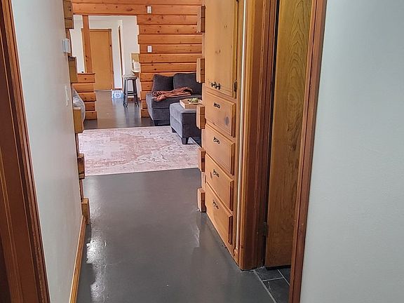 5th image of 424338 E 1168th Rd