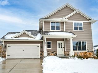 9917 Autumn Breeze Rd, Middleton, WI 53562