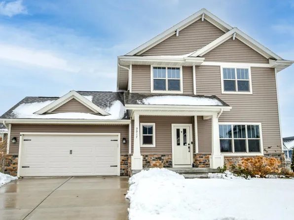 9917 Autumn Breeze Rd, Middleton, WI 53562