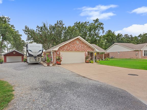 5th image of 643 Sunnyvale Ln
