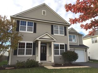 743 Versailles Pkwy, Oswego, IL