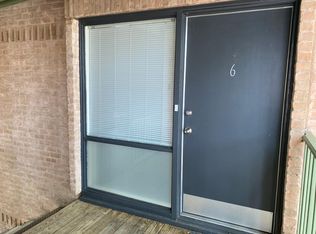 124 W Hampton Dr #6, Seguin, TX 78155