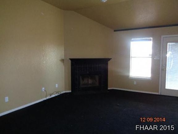 2nd image of 1305 Windsor Cir