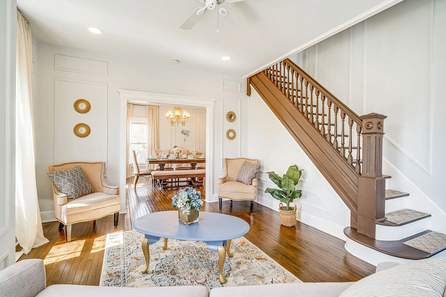 3 bed, 1.0 bath, 1636 sqft, $4,096 — Photo 3