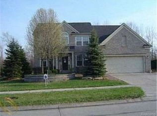 4640 Walden Dr, Troy, MI 48098