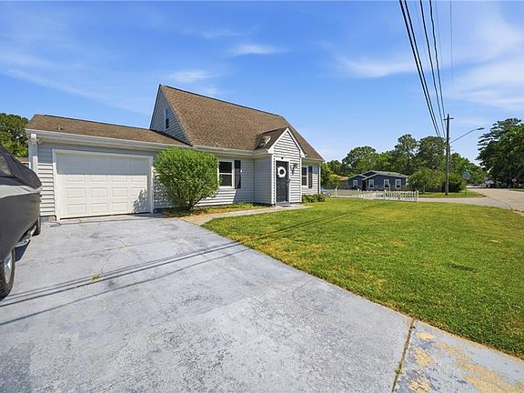 2nd image of 646 Garfield Ave