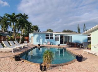 321 Mid Pines Rd, Palm Springs, FL 33461