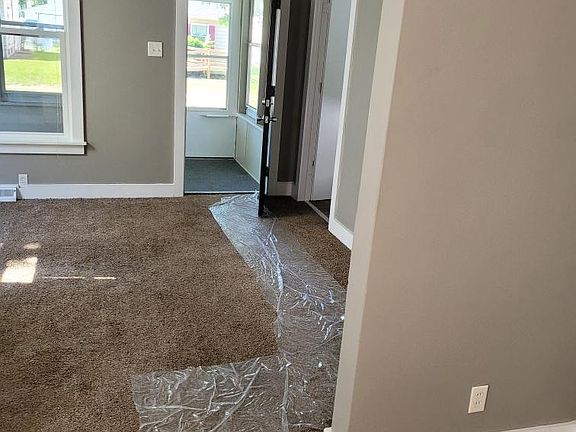 3rd image of 517 19th Ave