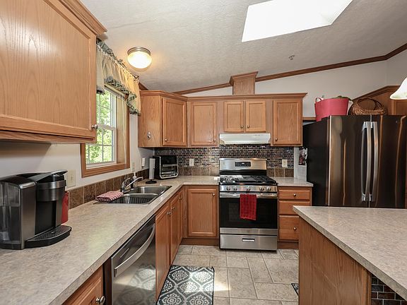 2nd image of 50 Hoit Mill Road