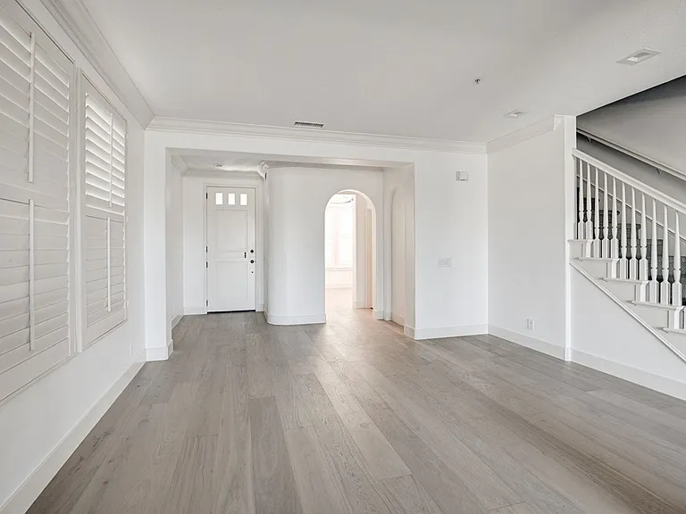1 Chimney Ln — Photo 4