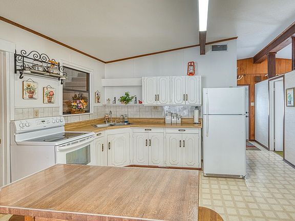 5th image of 204 Canyon Oaks
