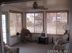 4th image of 20 Cottonwood Glen Dr
