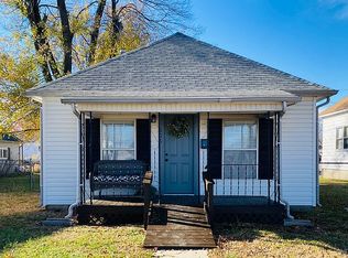 606 N Pennsylvania St, Webb City, MO 64870
