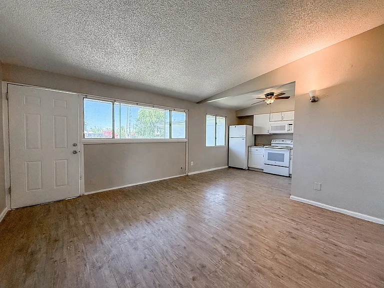 2115 W Devonshire Ave, Phoenix Az — Photo 8
