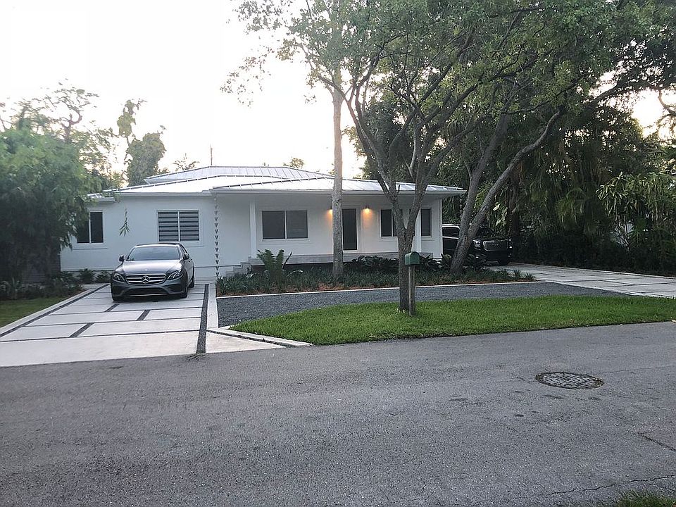 2nd image of 7700 SW 61st Ave
