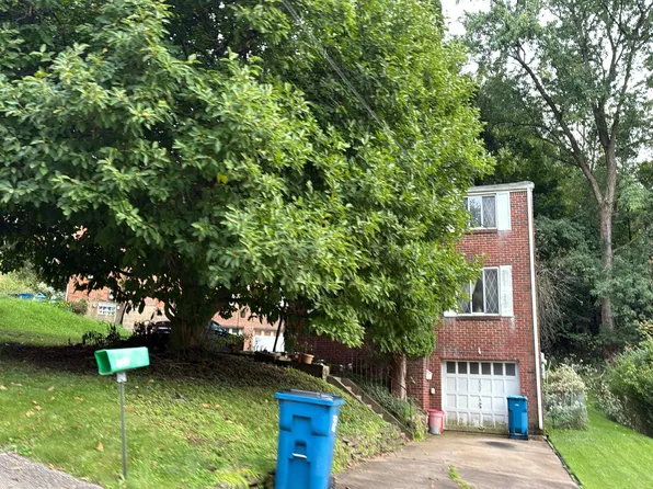 233 Jacob Dr, Pittsburgh, PA 15235